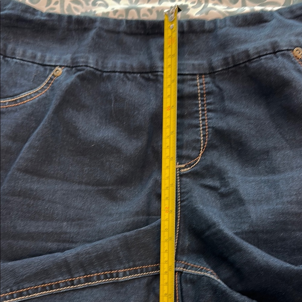 Peck & Peck Dark Blue Jean Stretch Denim Shorts - Picture 4 of 9